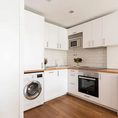 Precioso Apartamento Con Parking Gratuito-centro Apartamento *